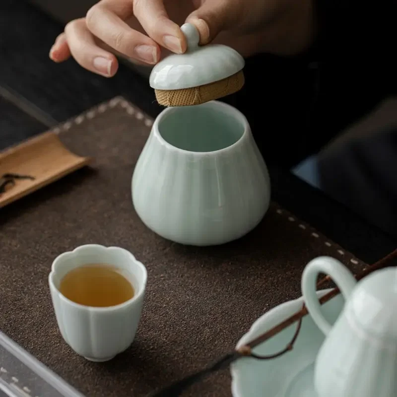 Creative Small Tea Jar household ceramic moisture-proof tea storage jar Small portable tea storage sealed jars Teaware Caddies
Creative Small Tea Jar household ceramic moisture-proof tea storage jar Small portable tea storage sealed jars Teaware Caddies
