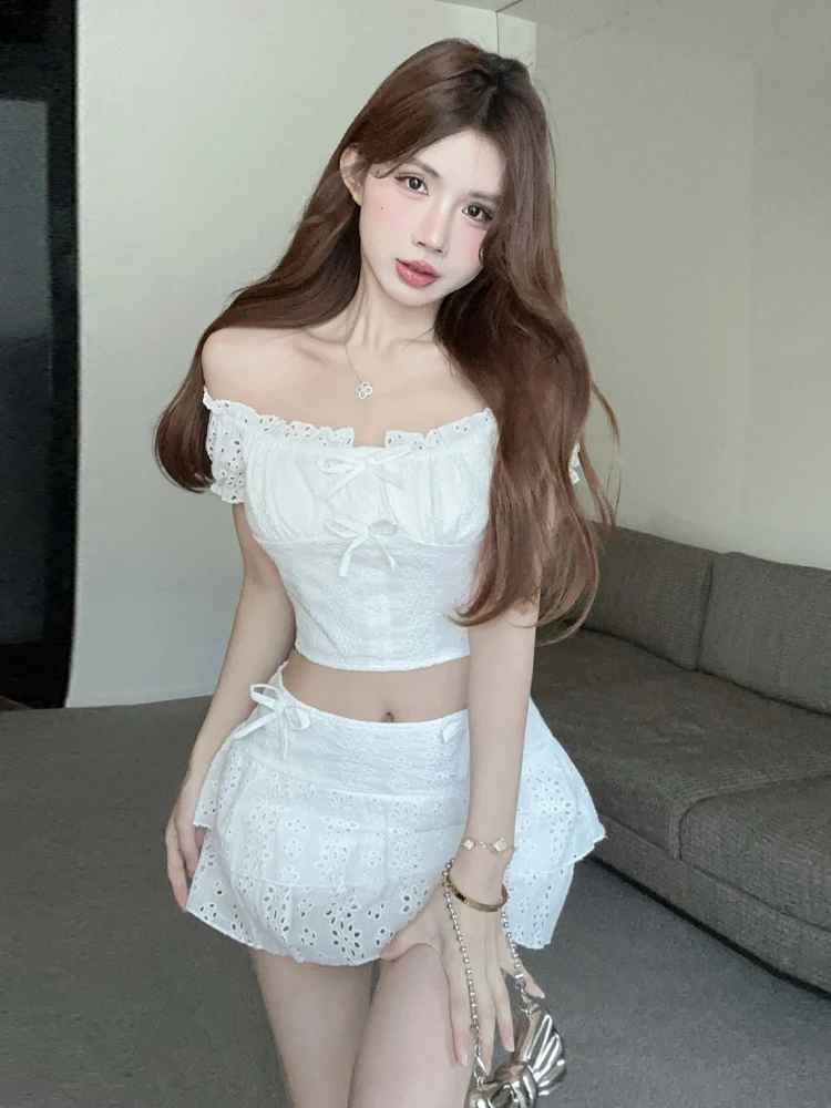 Sweet Lace Hem Short Top And High Waist Skirt Two Piece Set for Girls Summer Fashion Outfit High Quality Polyester
Sweet Lace Hem Short Top And High Waist Skirt Two Piece Set for Girls Summer Fashion Outfit High Quality Polyester