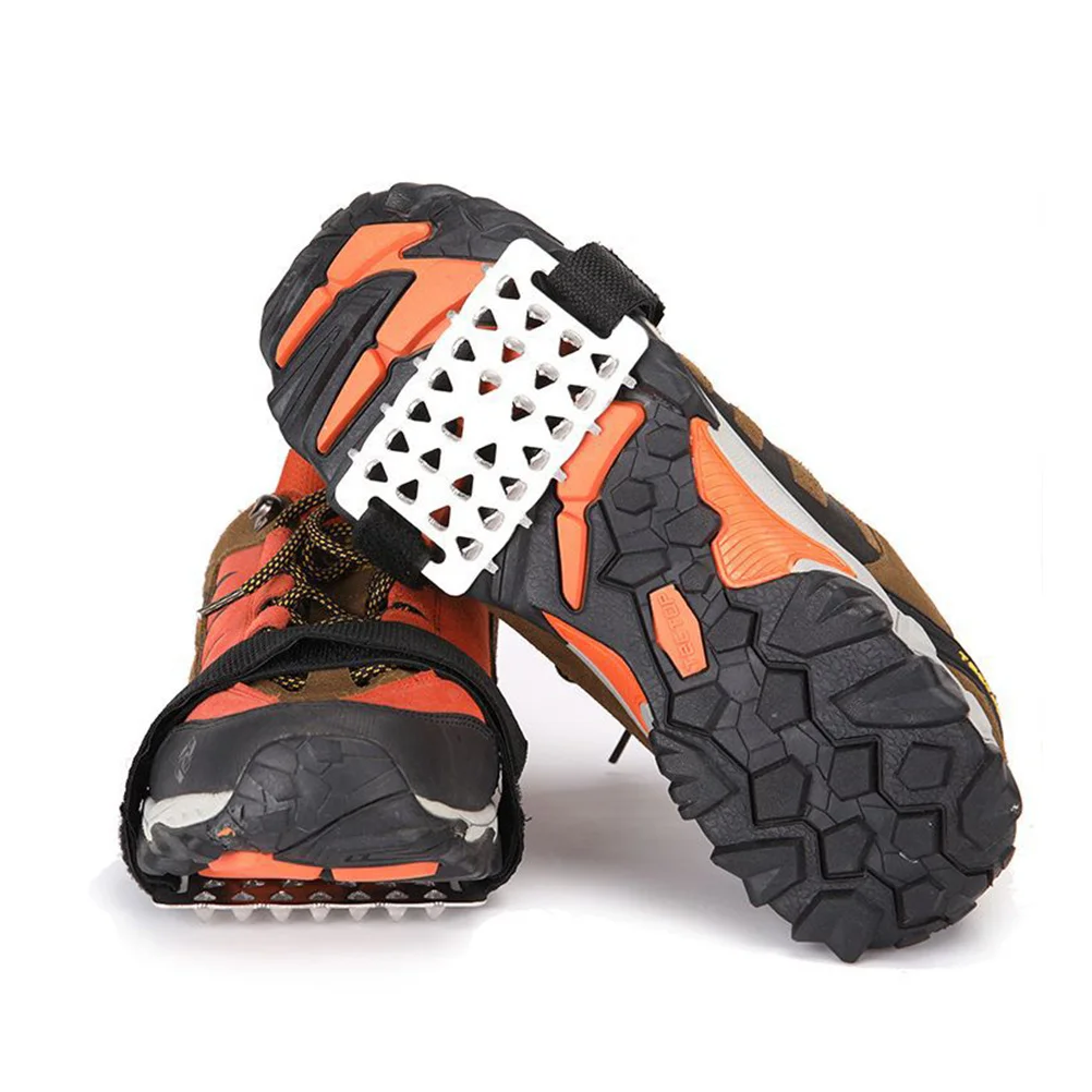 1Pair 26 Toothed Non-Slip Crampons Durable Flexible Ice Fishing Hiking Protective Shoe Chain Ice Fishing Crampons
1Pair 26 Toothed Non-Slip Crampons Durable Flexible Ice Fishing Hiking Protective Shoe Chain Ice Fishing Crampons