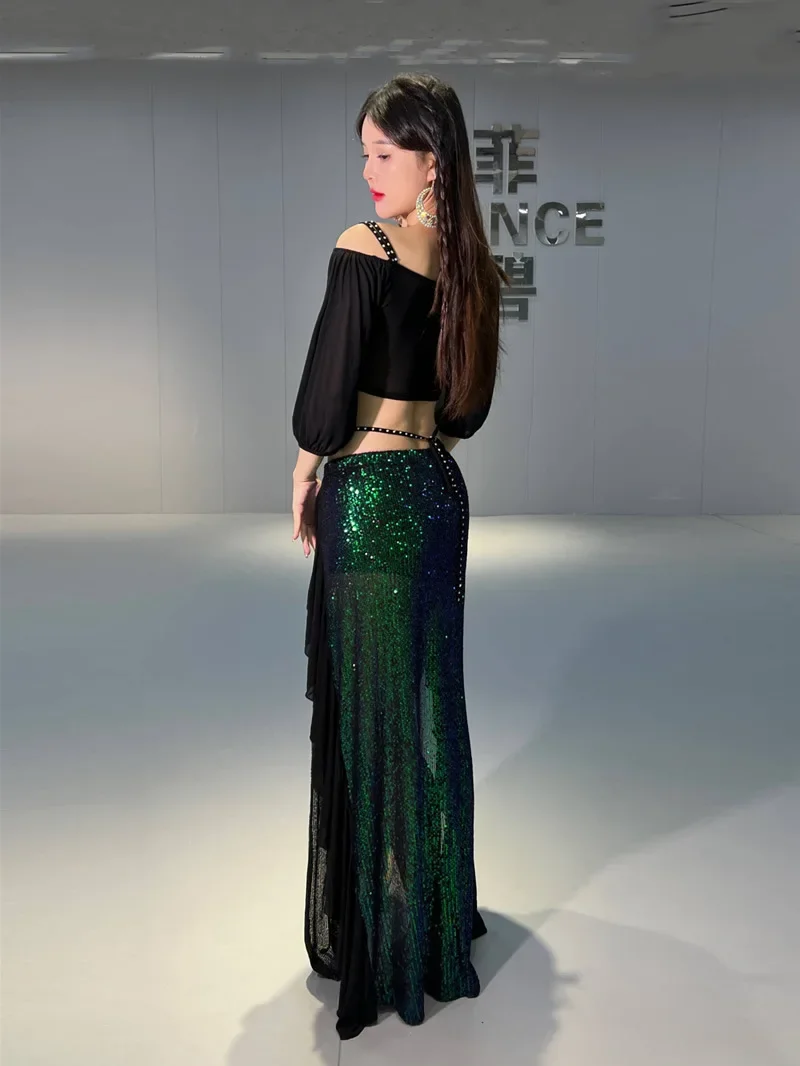 Belly Dance Costume Set Outfit Wear Top Skirt Suit M L XL Size For Adult Women Stage Performance Personal Practice Clothes
Belly Dance Costume Set Outfit Wear Top Skirt Suit M L XL Size For Adult Women Stage Performance Personal Practice Clothes