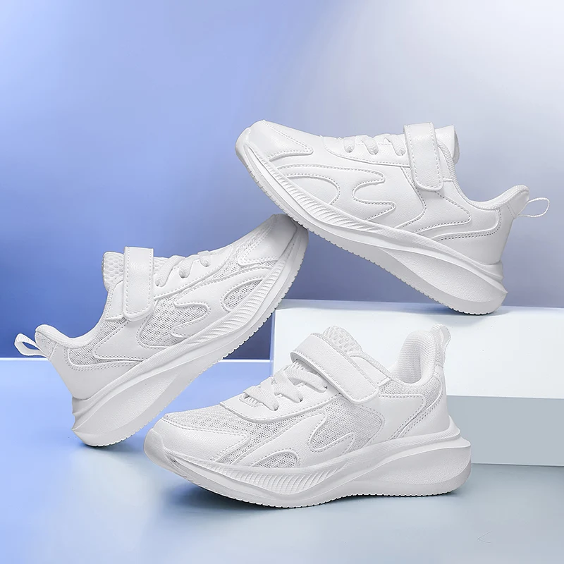 Newly designed children's sports shoes are comfortable for girls and children's outdoor mesh openwork running casual boys' shoes
Newly designed children's sports shoes are comfortable for girls and children's outdoor mesh openwork running casual boys' shoes