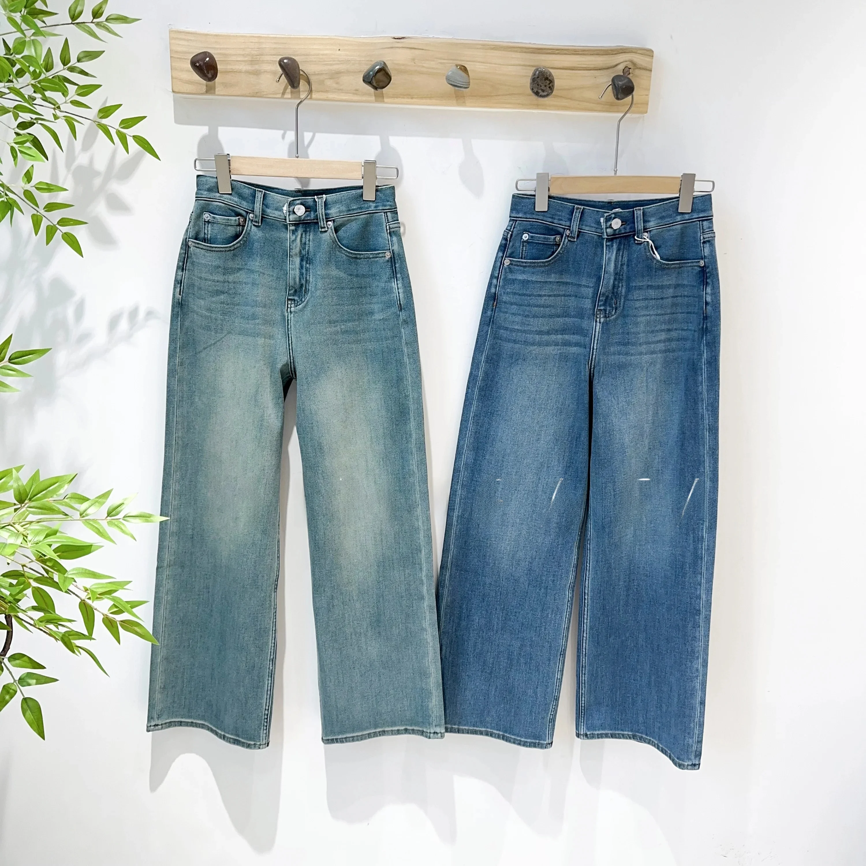 Mimifafa High Waist Wide Leg Denim Jeans Soft Regenerated Fiber Casual Style Loose Fit High Quality Recommended 2026 Spring
Mimifafa High Waist Wide Leg Denim Jeans Soft Regenerated Fiber Casual Style Loose Fit High Quality Recommended 2026 Spring