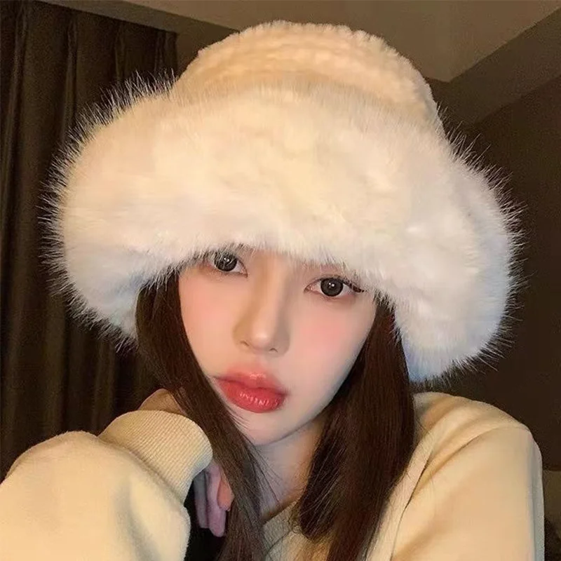 New Thickened Plush Faux Fur Hat Fluffy Warm Windproof Ear Protection Mongolian Cap Women Winter Fashion Simple Soild Color
New Thickened Plush Faux Fur Hat Fluffy Warm Windproof Ear Protection Mongolian Cap Women Winter Fashion Simple Soild Color