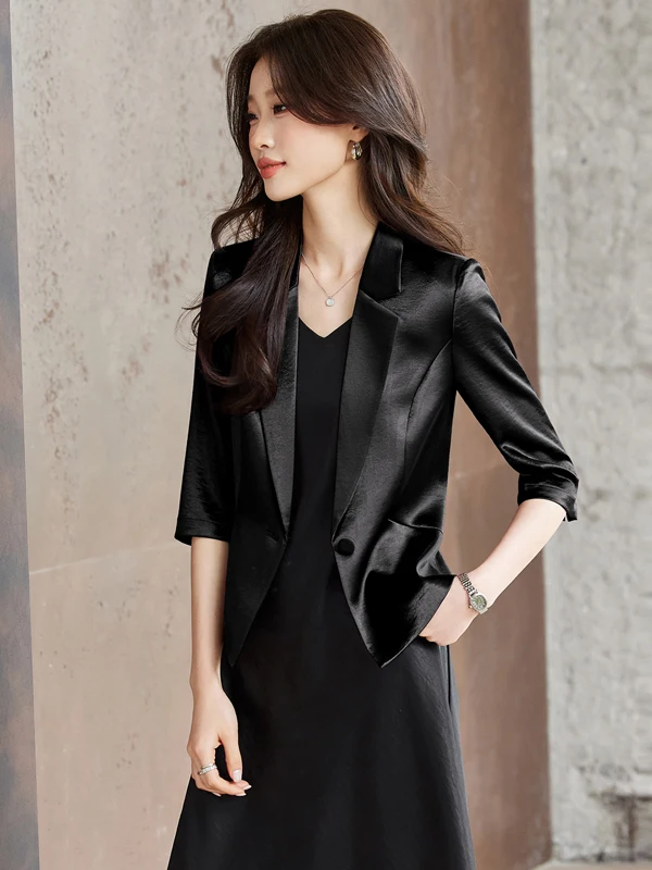 Black Acetate Satin Suit Jacket Women's Dress Spring 2026 Commute Style Miniature Seven Sleeve Suit Set Commute Wind
Black Acetate Satin Suit Jacket Women's Dress Spring 2026 Commute Style Miniature Seven Sleeve Suit Set Commute Wind