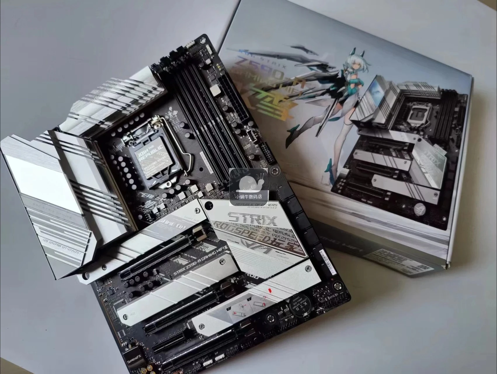 Для ASUS ROG STRIX Z590-A GAMING WIFI настольная основная плата ROG Chuixue для киберспорта
Для ASUS ROG STRIX Z590-A GAMING WIFI настольная основная плата ROG Chuixue для киберспорта