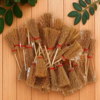 50Pcs Mini Broom Decor for Dollhouse Miniature House Accessories Mini Landscape DIY Craft Ornament Small House Decor Broom Props
50Pcs Mini Broom Decor for Dollhouse Miniature House Accessories Mini Landscape DIY Craft Ornament Small House Decor Broom Props