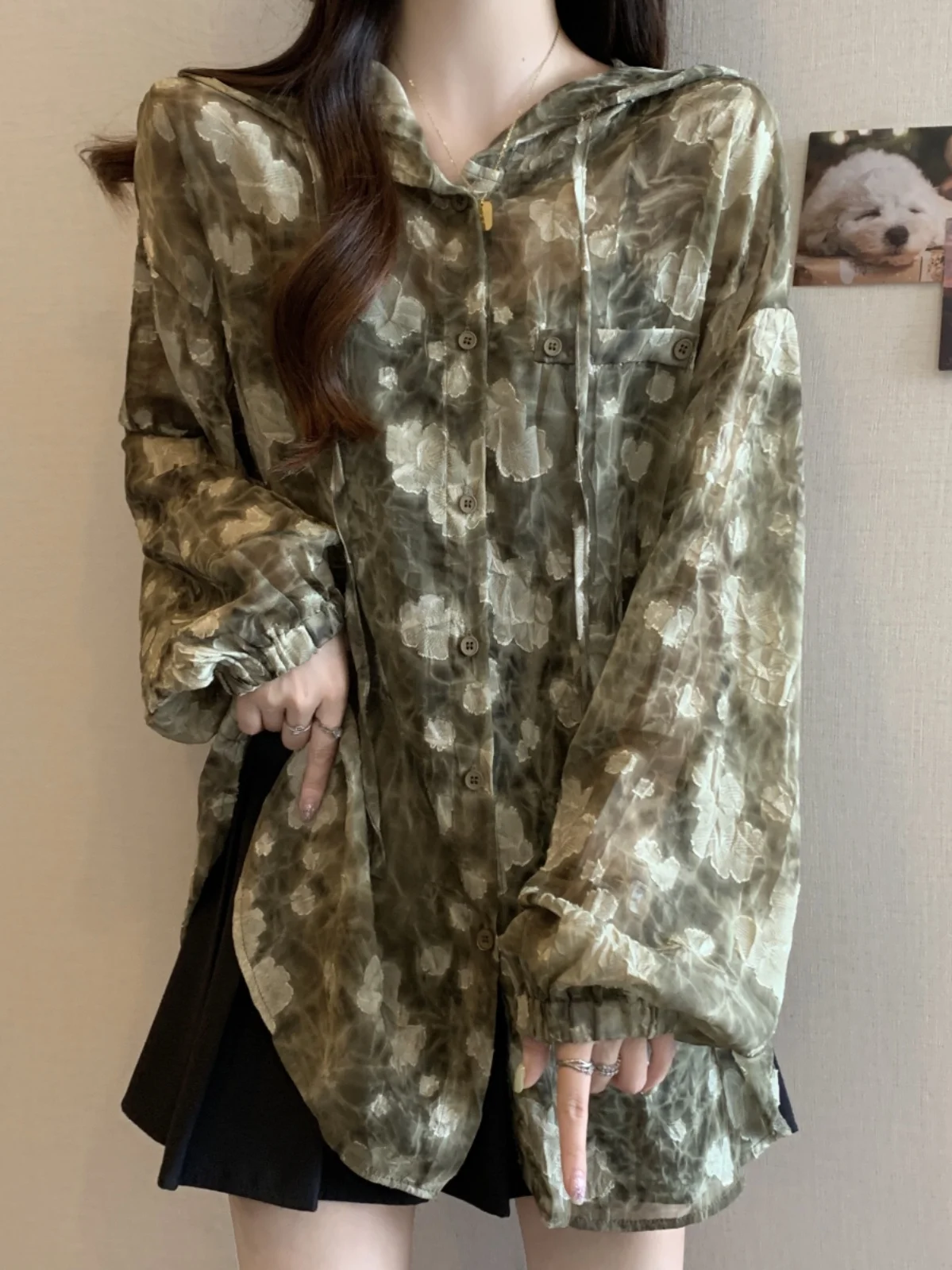 Retro Floral Print Hooded Sun Protection Shirt Women's Thin Summer Large Size Loose Mid-Length Top for plus Size Women
Retro Floral Print Hooded Sun Protection Shirt Women's Thin Summer Large Size Loose Mid-Length Top for plus Size Women
