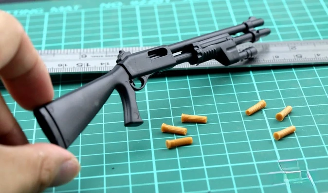 Модель пластикового пистолета мини-головоломка Benelli M1 SUPER 90 для 12-дюймовой экшн-фигурки солдата DIY Toy,
Модель пластикового пистолета мини-головоломка Benelli M1 SUPER 90 для 12-дюймовой экшн-фигурки солдата DIY Toy,