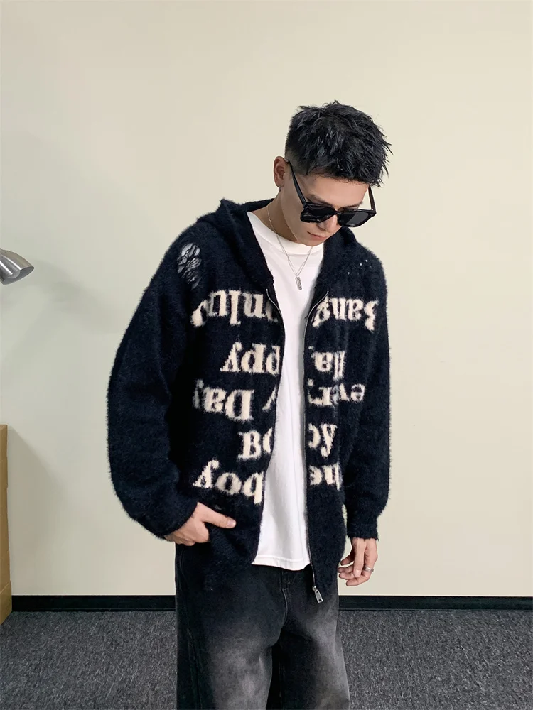 Мужской осенне-зимний свободный утепленный вязаный кардиган с капюшоном и вышивкой в американском стиле, повседневный уличный стиль
Мужской осенне-зимний свободный утепленный вязаный кардиган с капюшоном и вышивкой в американском стиле, повседневный уличный стиль