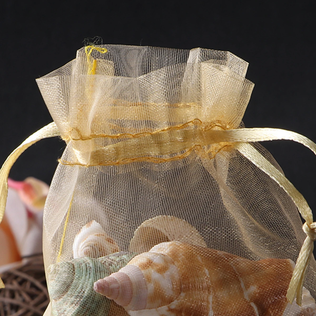 100Pcs Drawstring Gift Bags Material Candy Accessories Storage Wedding Party Supplies Golden
100Pcs Drawstring Gift Bags Material Candy Accessories Storage Wedding Party Supplies Golden