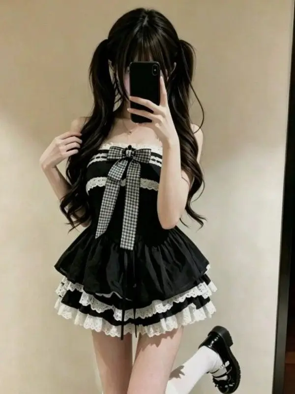 Black Two-Piece Set Sweet And Spicy Summer Bustier Top And Puffy Skirt Girl Feeling Knot No Sleeve Fashion Set
Black Two-Piece Set Sweet And Spicy Summer Bustier Top And Puffy Skirt Girl Feeling Knot No Sleeve Fashion Set