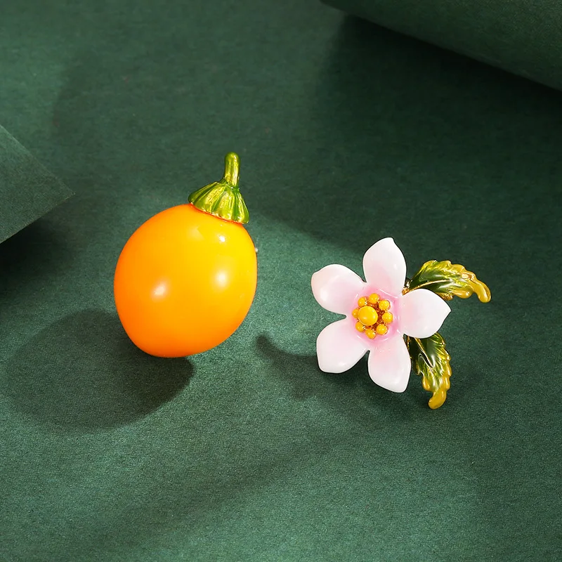 Persimmon Hot Summer Autumn Winter Earrings White Flowers Tomato Earrings High-end Design Kumquat Earrings Luxury Designer Craft
Persimmon Hot Summer Autumn Winter Earrings White Flowers Tomato Earrings High-end Design Kumquat Earrings Luxury Designer Craft