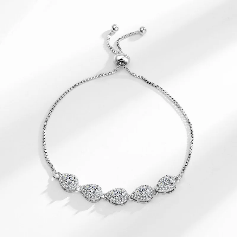 Exquisite 6mm crystal bracelet. Premium quality AAAA zirconia. Adjustable. Suitable for fashionable parties. Elegant jewelry.
Exquisite 6mm crystal bracelet. Premium quality AAAA zirconia. Adjustable. Suitable for fashionable parties. Elegant jewelry.