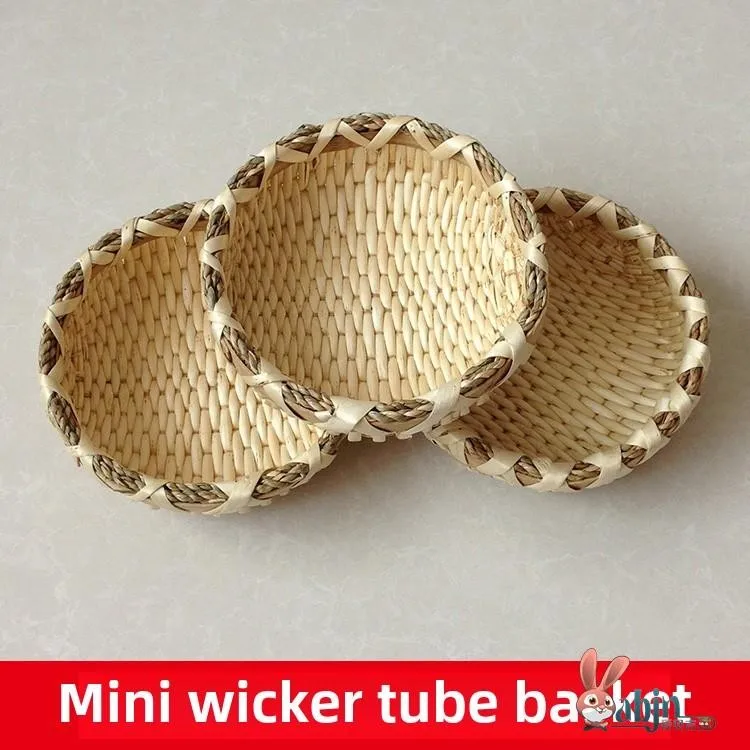 Rattan Storage Basket Small Reed Bread Bun Serving Plate Fruit Dried Fruit Pumpkin Seeds Candy Display Basket Key Basket
Rattan Storage Basket Small Reed Bread Bun Serving Plate Fruit Dried Fruit Pumpkin Seeds Candy Display Basket Key Basket