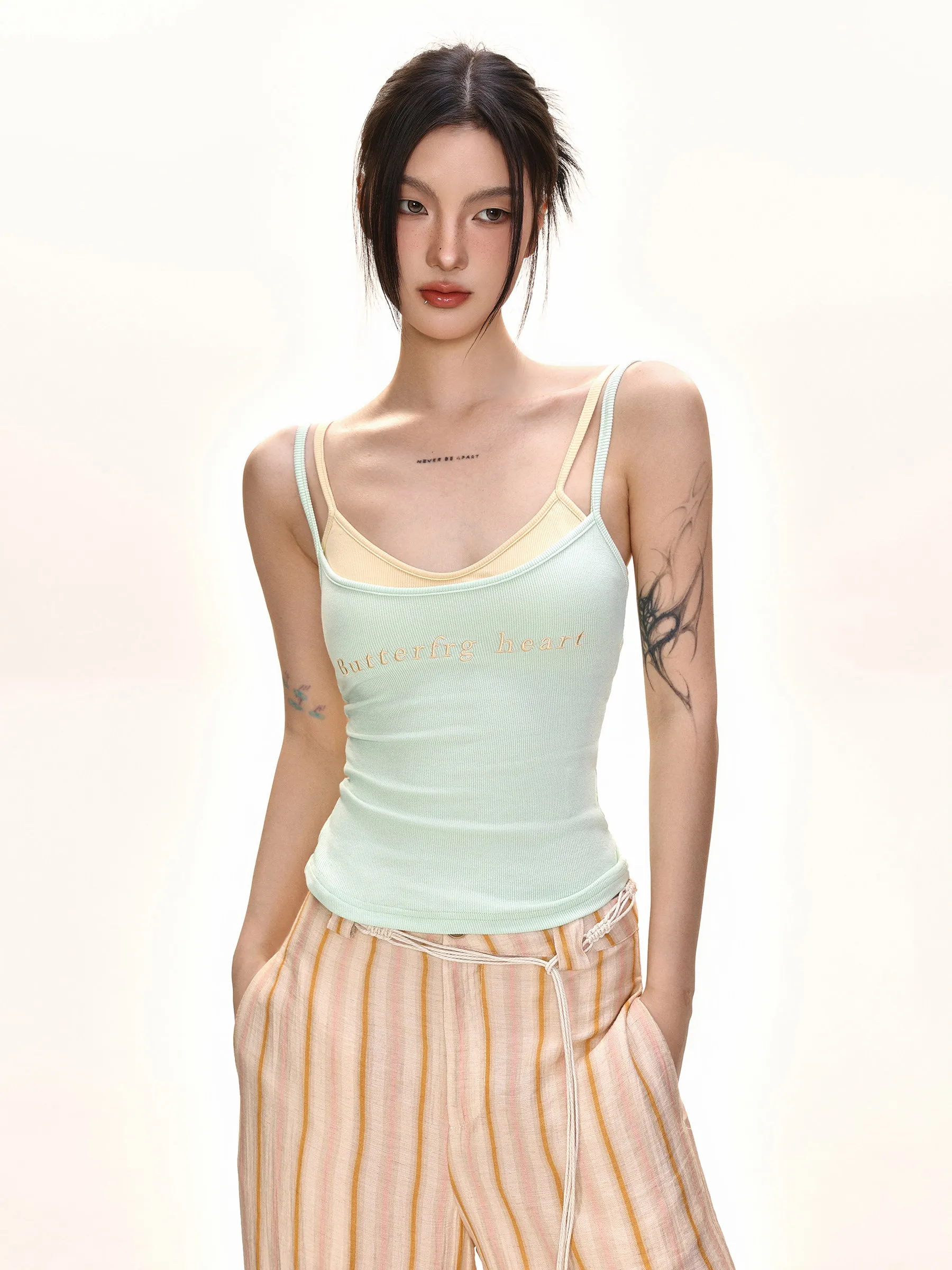 Spice girls stack contrasting color sling vest women's summer real two-piece knitted sports casual sleeveless top
Spice girls stack contrasting color sling vest women's summer real two-piece knitted sports casual sleeveless top