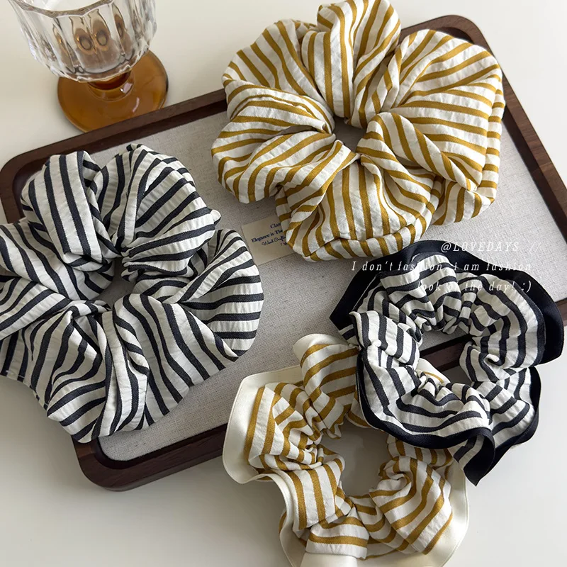 Scrunchie Striped Fabric Preppy Minimalist Low Ponytail Tie for Women Premium Soft Durable Everyday Simple
Scrunchie Striped Fabric Preppy Minimalist Low Ponytail Tie for Women Premium Soft Durable Everyday Simple