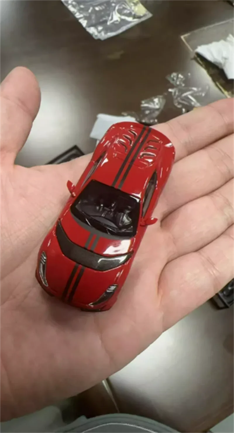Литые модели автомобилей TOC 1:64 812 Competizione FE812C 
Литые модели автомобилей TOC 1:64 812 Competizione FE812C