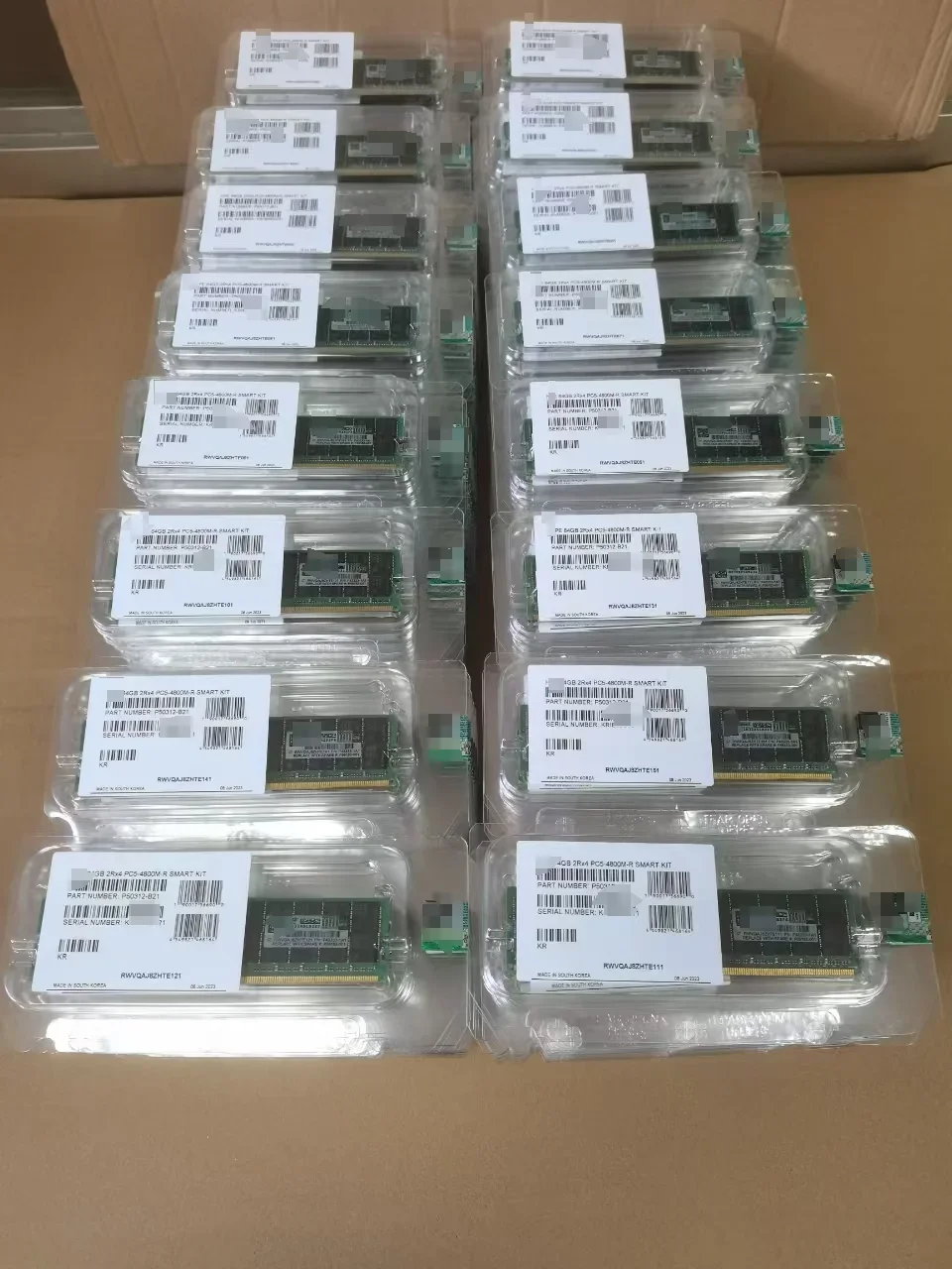 Оригинальная серверная оперативная память P43328-B21-1x 32 ГБ DDR5-4800 RDIMM PC5-38400R Dual Rank x8 
Оригинальная серверная оперативная память P43328-B21-1x 32 ГБ DDR5-4800 RDIMM PC5-38400R Dual Rank x8