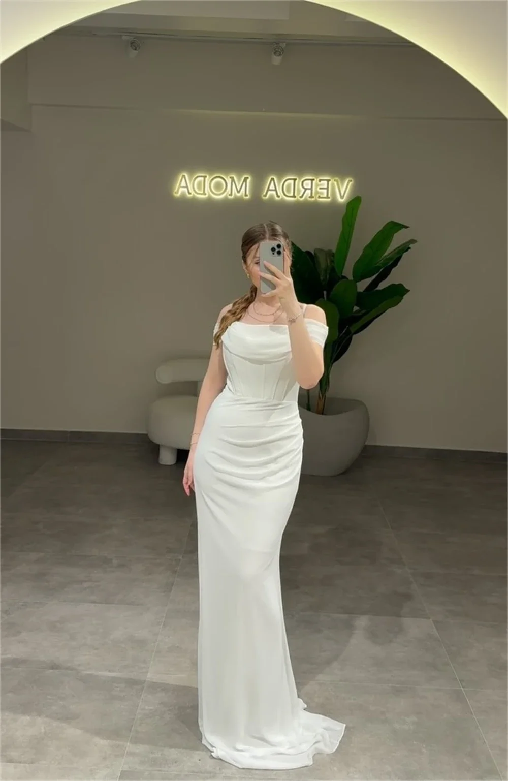 ustomized White Mermaid Cascading Ruffle Prom Dress Off Shoulder Simple Vestidos De Noche Wedding Dress Formal Evening Dress
ustomized White Mermaid Cascading Ruffle Prom Dress Off Shoulder Simple Vestidos De Noche Wedding Dress Formal Evening Dress