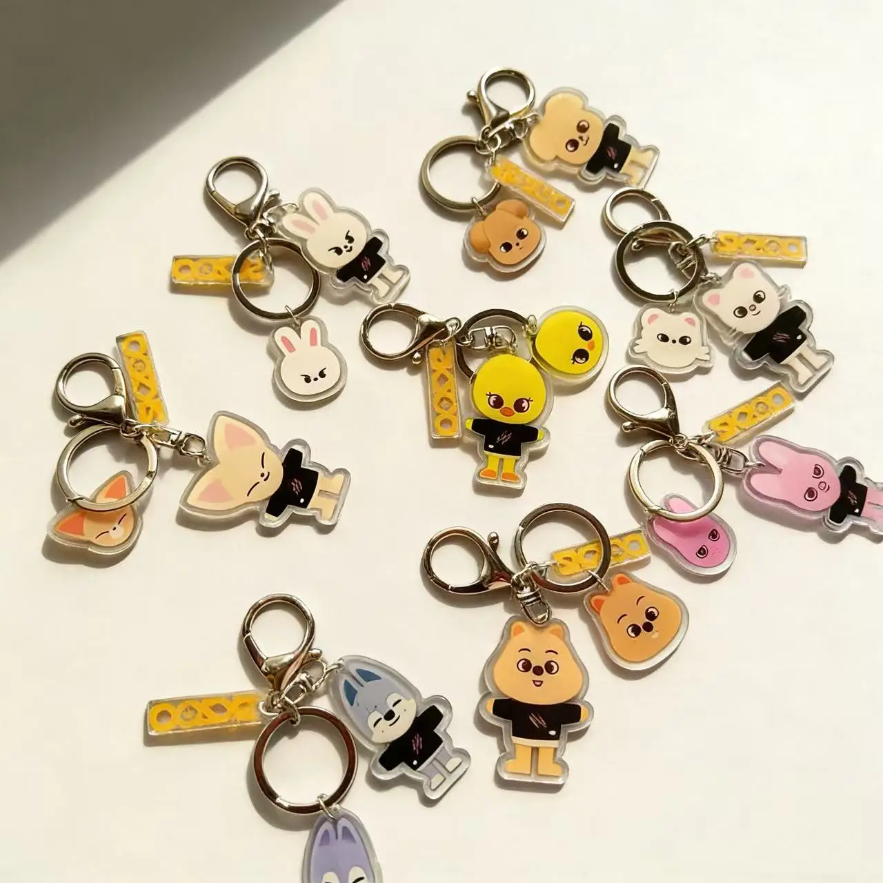 SKZOO Cartoon Acrylic Double sided Pendant Keychain Pendant Children's Toy Souvenir Anime Peripheral Birthday Gift
SKZOO Cartoon Acrylic Double sided Pendant Keychain Pendant Children's Toy Souvenir Anime Peripheral Birthday Gift