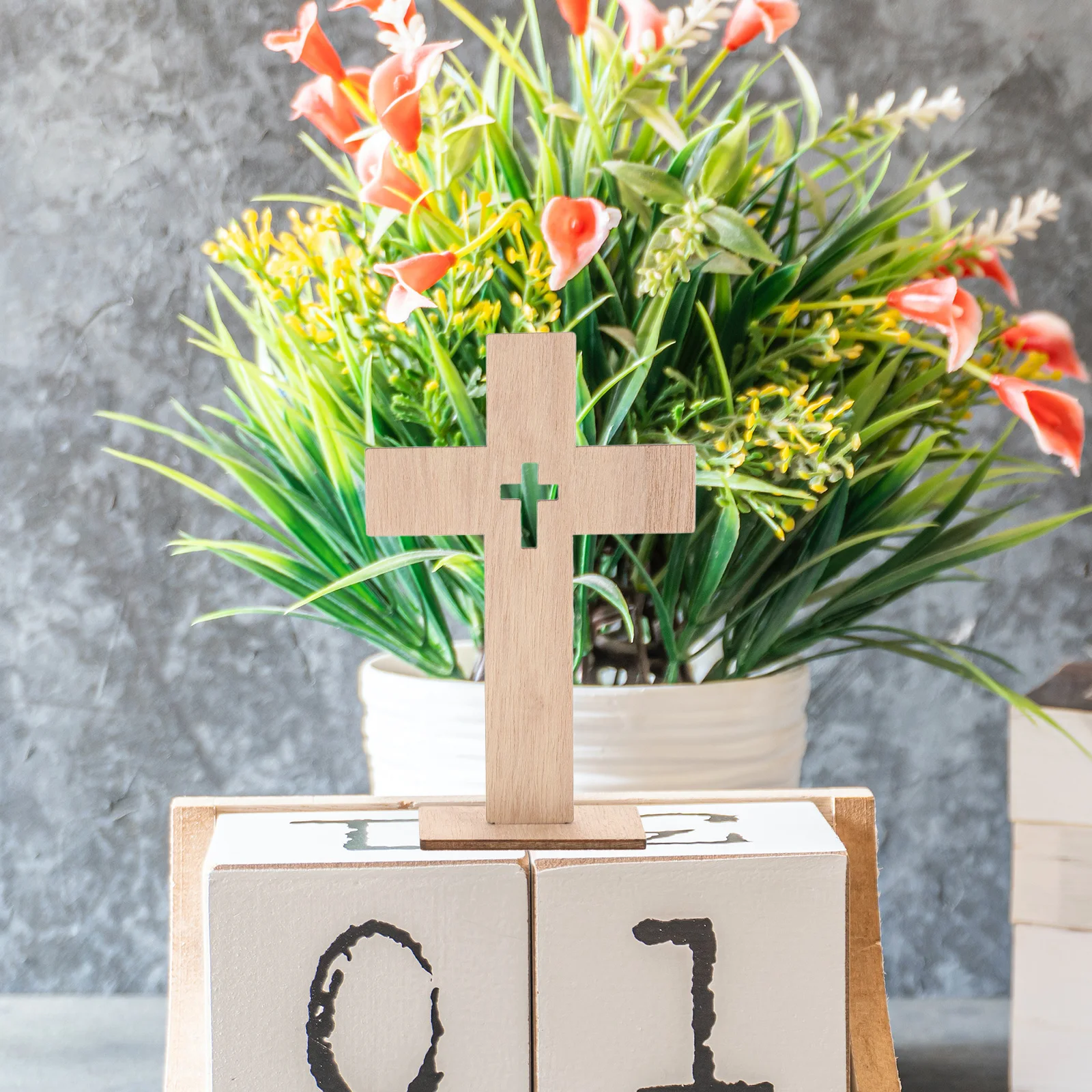 30Pcs Wooden Cross Cutouts DIY Craft Unfinished Wood Slices Hand Paintable Home Party Decor Cross Wood Chips Graffiti Chips
30Pcs Wooden Cross Cutouts DIY Craft Unfinished Wood Slices Hand Paintable Home Party Decor Cross Wood Chips Graffiti Chips