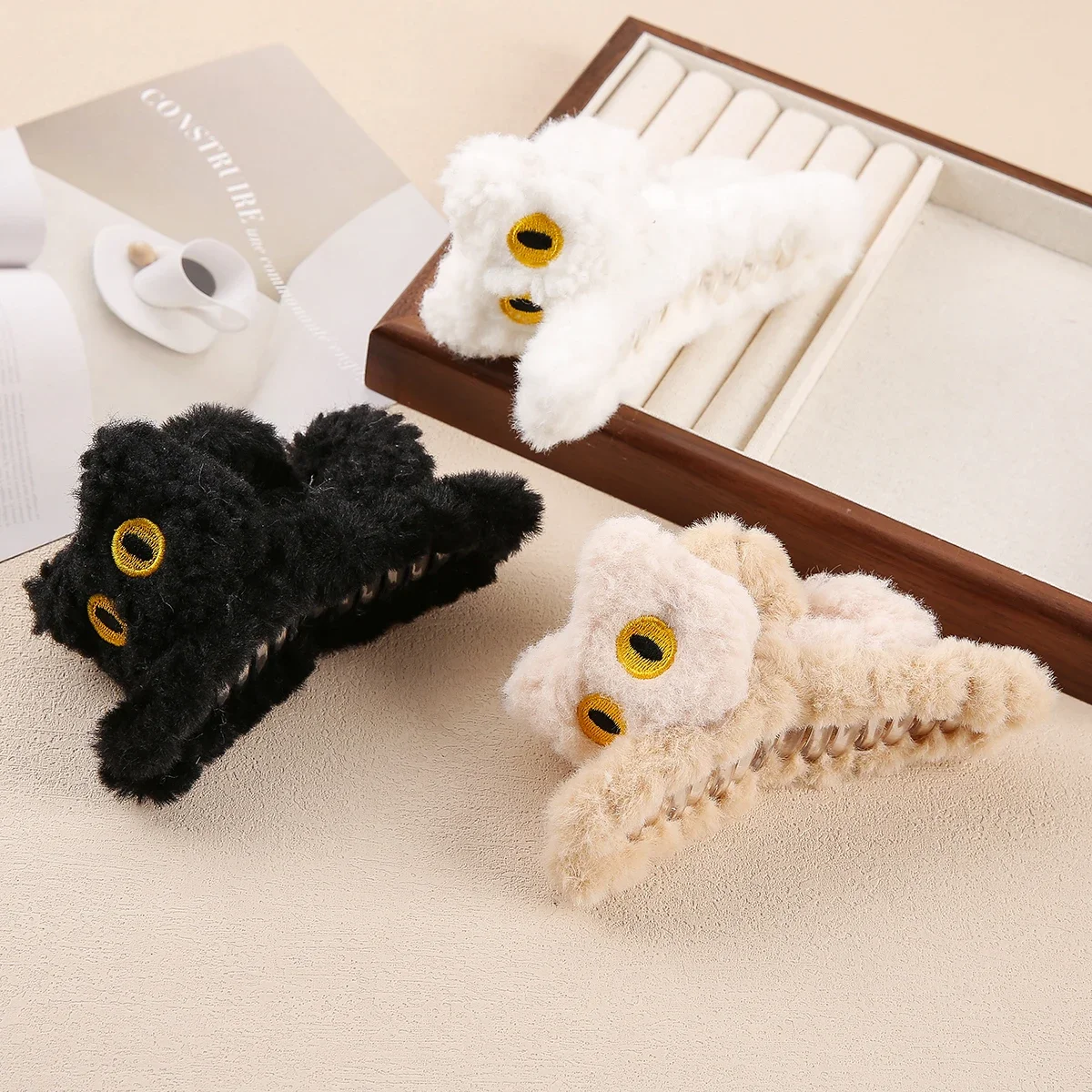 1 шт., разноцветная женская осенне-зимняя плюшевая трехмерная заколка с большим когтем в виде кота, милая заколка для волос в форме акулы, заколка для волос на спине, Hea
1 шт., разноцветная женская осенне-зимняя плюшевая трехмерная заколка с большим когтем в виде кота, милая заколка для волос в форме акулы, заколка для волос на спине, Hea