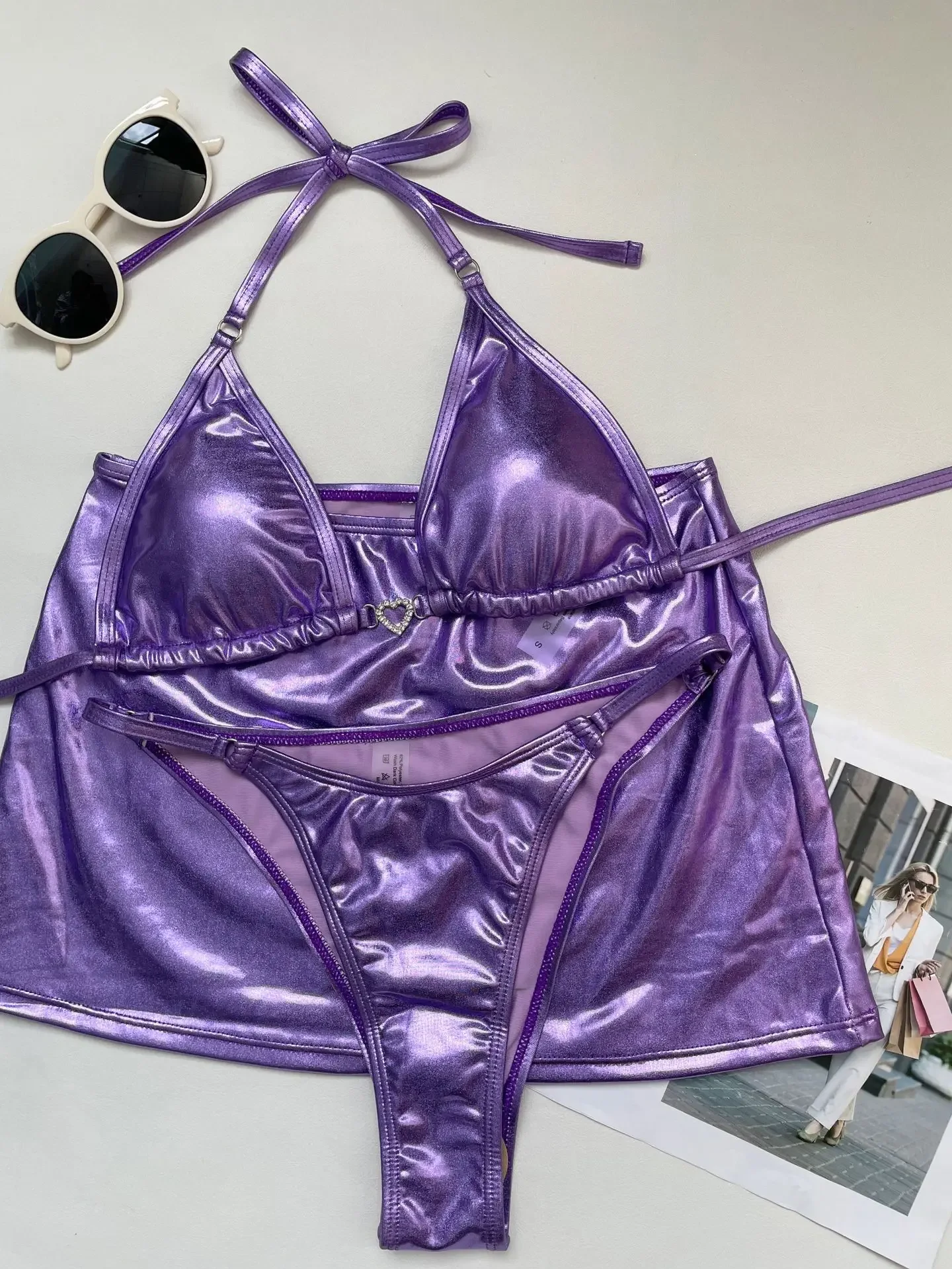 sexy triangle metallic bikinis sets three pieces with mini skirt bathing suit beach wear women thong bikini swimsuits biquini
sexy triangle metallic bikinis sets three pieces with mini skirt bathing suit beach wear women thong bikini swimsuits biquini