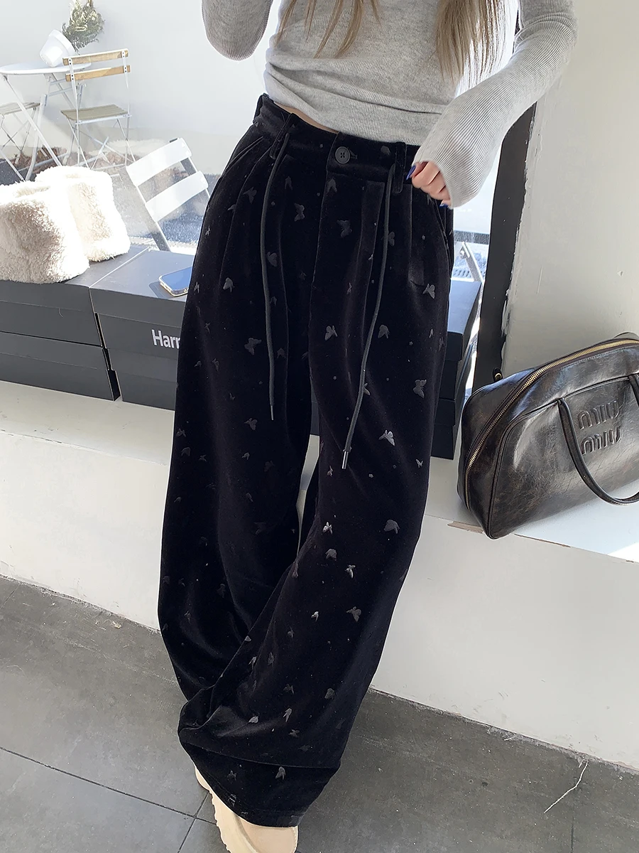 Korean style Loose Fit Straight High Waist Wide Leg Pants, Butterfly Embossed Design, Women's Stylish Elegant Trousers
Korean style Loose Fit Straight High Waist Wide Leg Pants, Butterfly Embossed Design, Women's Stylish Elegant Trousers