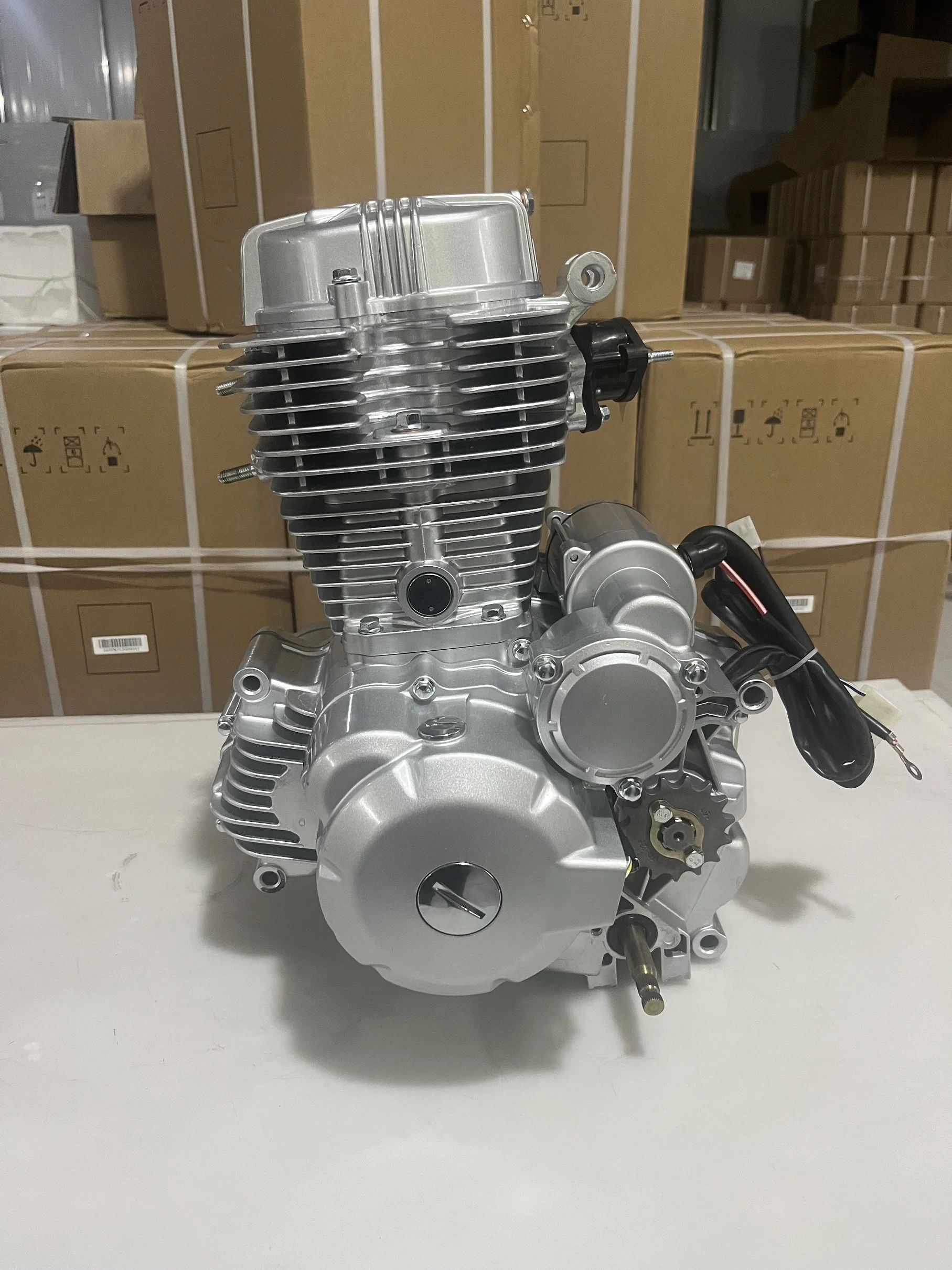 250CC Motorcycle Engine Complete Air Cooling With Balanced Shaft 5 Gear!!
250CC Motorcycle Engine Complete Air Cooling With Balanced Shaft 5 Gear!!