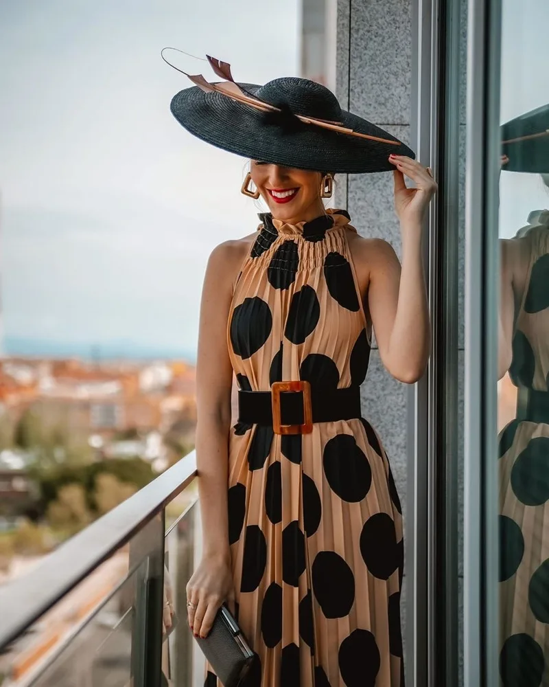 2023 Women's Polka Dot Dress Summer Fashion Halterneck Woman Dress New Pleated Elegant Sleeveless Party A-line Dresses Vestidos
2023 Women's Polka Dot Dress Summer Fashion Halterneck Woman Dress New Pleated Elegant Sleeveless Party A-line Dresses Vestidos