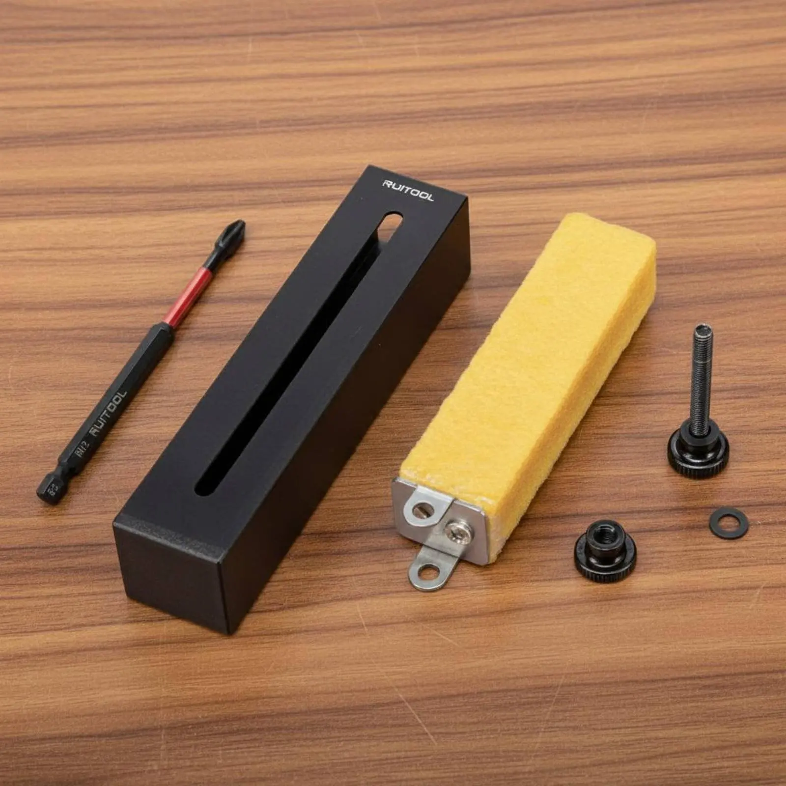 Sanding Belt Cleaning Kit Easy to Use Belt Sander Cleaning Tool Rubber Eraser Stick Removes Residue Dust Removal for Woodworkers
Sanding Belt Cleaning Kit Easy to Use Belt Sander Cleaning Tool Rubber Eraser Stick Removes Residue Dust Removal for Woodworkers