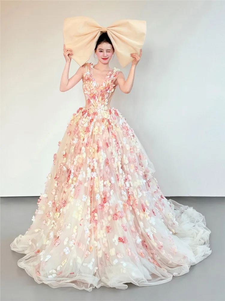 A sweet morning robe for toasting new style of student and adult dress
A sweet morning robe for toasting new style of student and adult dress
