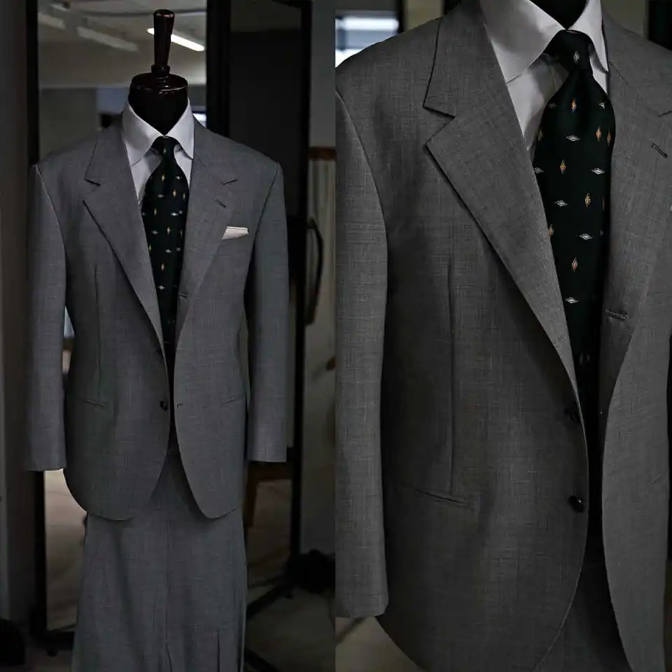 Модные мужские костюмы-двойки: однобортные смокинги для жениха, приталенные, для торжественных мероприятий и бизнеса, на заказ, большие размеры
Модные мужские костюмы-двойки: однобортные смокинги для жениха, приталенные, для торжественных мероприятий и бизнеса, на заказ, большие размеры