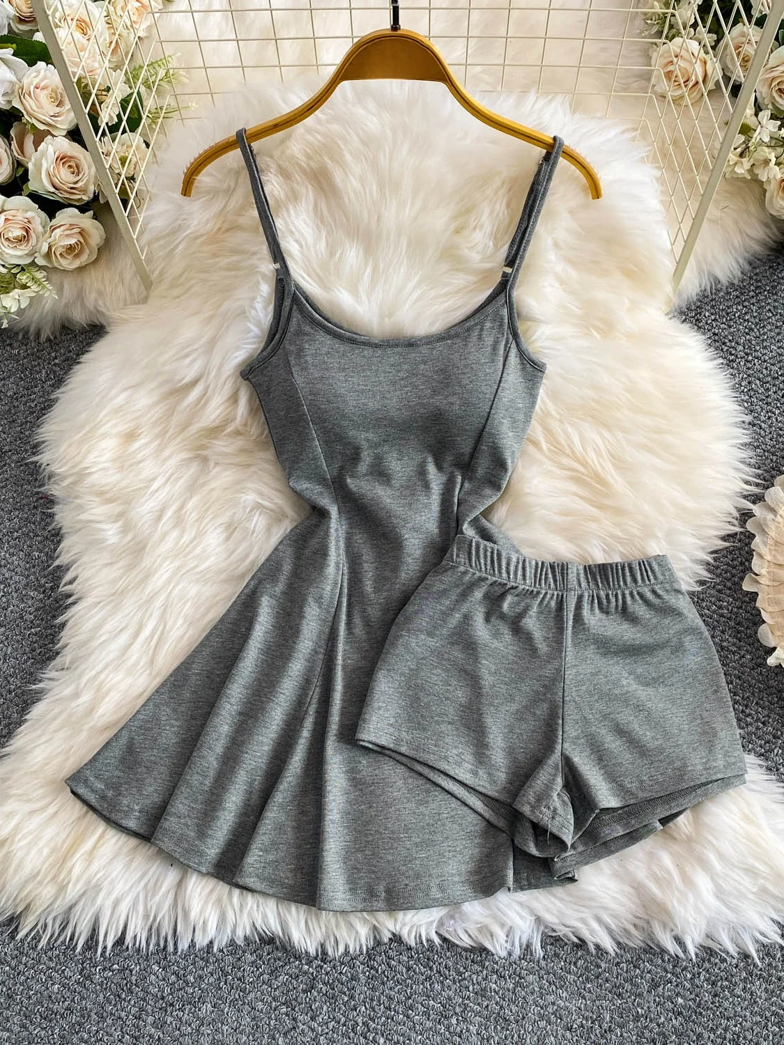 Sexy Backless Strapless Tube Top Dress Women's Summer Simple Style Grey Base Layer Pants Pure Desire Spicy Girl Fashion
Sexy Backless Strapless Tube Top Dress Women's Summer Simple Style Grey Base Layer Pants Pure Desire Spicy Girl Fashion