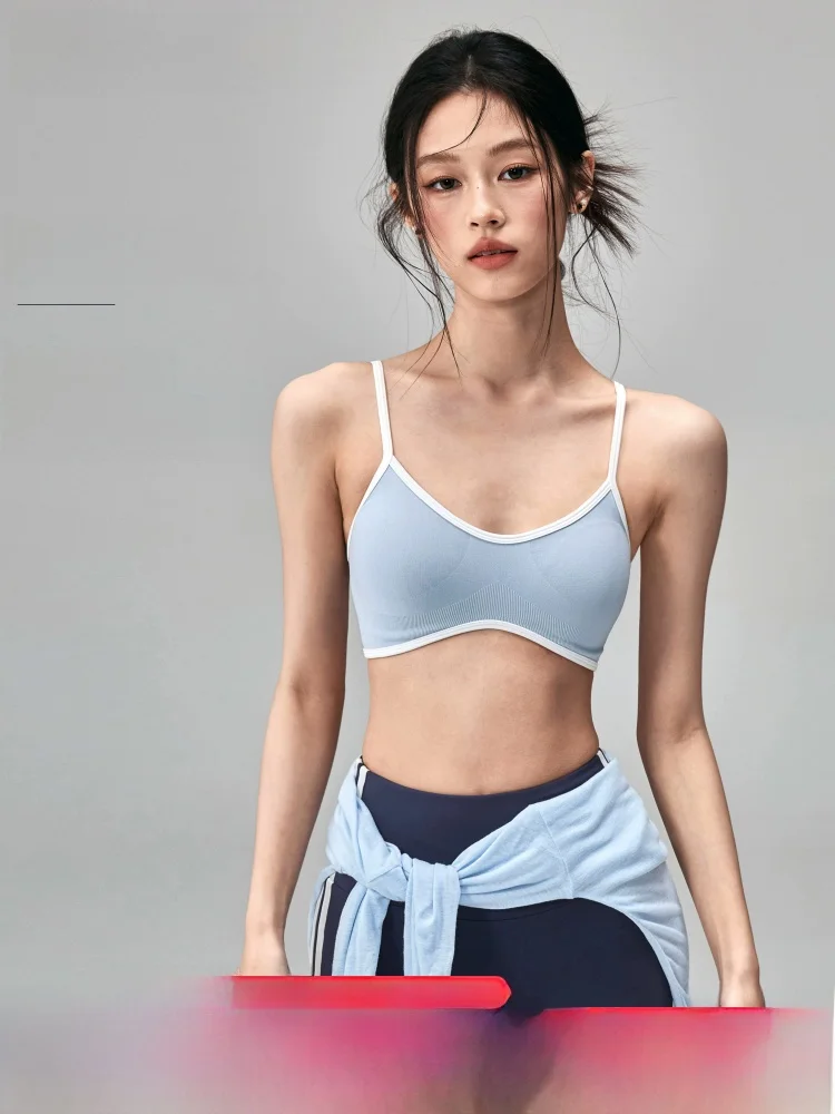 Fitness Girl Sports Bra Shockproof Backless Training Bra with Chest Pad Nylon Material Medium Support Vest Style Four Seasons
Fitness Girl Sports Bra Shockproof Backless Training Bra with Chest Pad Nylon Material Medium Support Vest Style Four Seasons