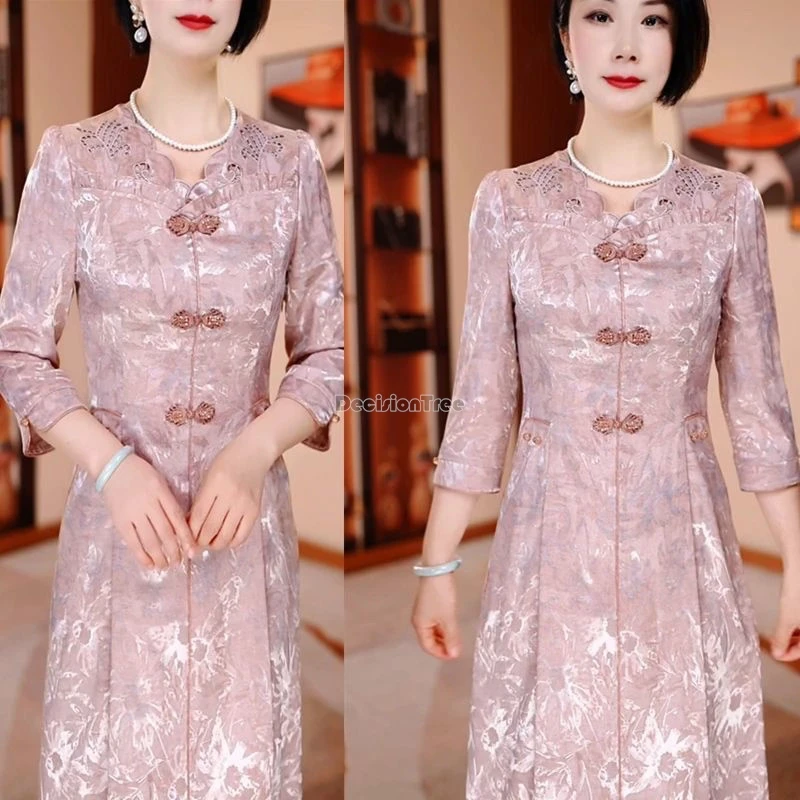 2025 improved chinese retro fashion style women v-neck half sleeve cheongsam dress autumn printed casual elegant slimming qipao
2025 improved chinese retro fashion style women v-neck half sleeve cheongsam dress autumn printed casual elegant slimming qipao