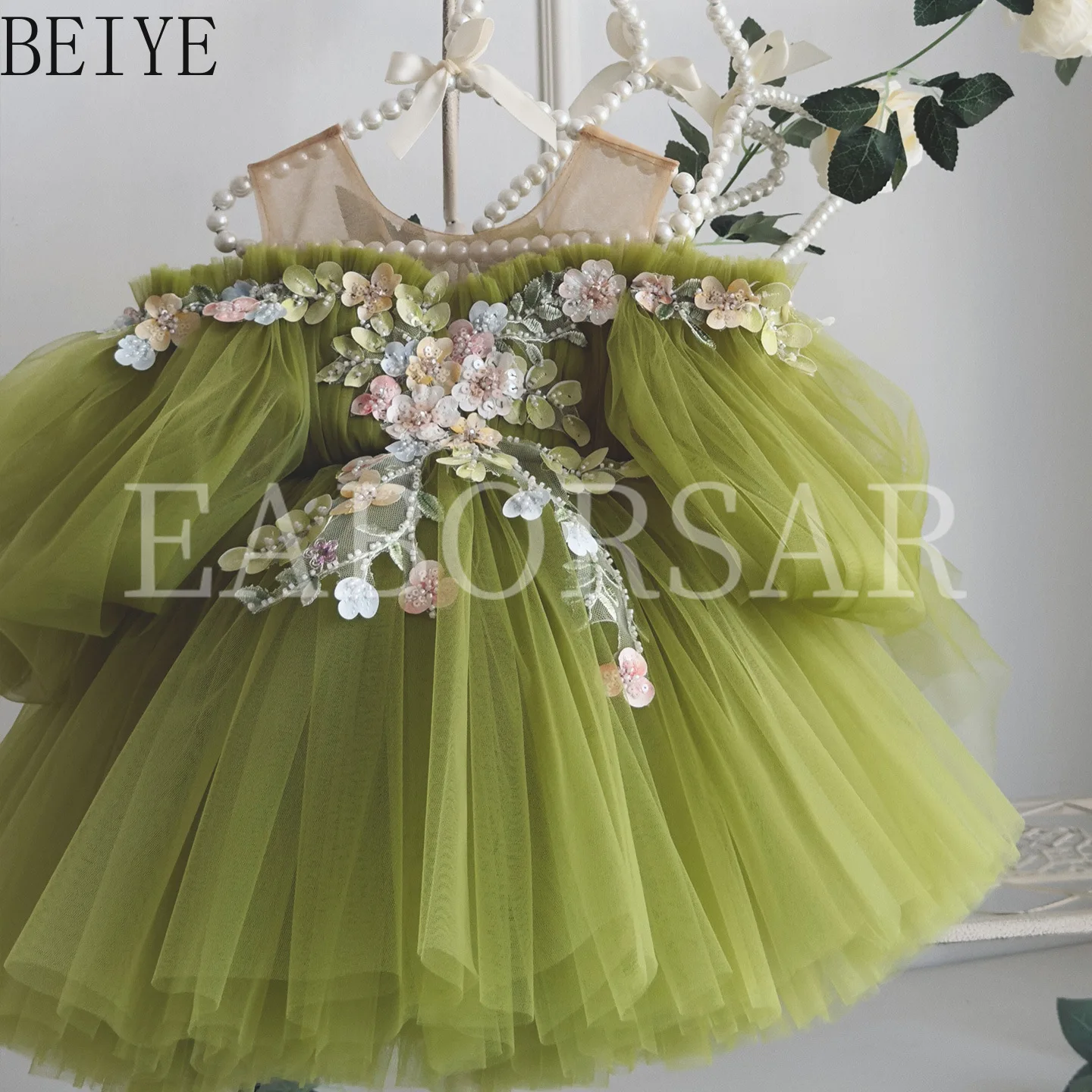 Green Bubble Sleeve Mesh Princess Dress Sweet & Cute Floral Dress for Girls Baby's First Birthday Party Dresses for Kids
Green Bubble Sleeve Mesh Princess Dress Sweet & Cute Floral Dress for Girls Baby's First Birthday Party Dresses for Kids