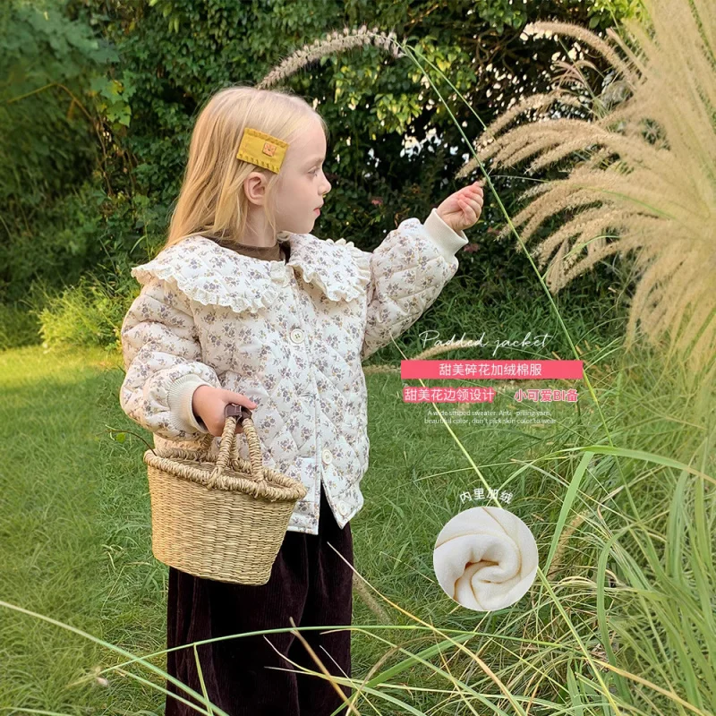Korean Children's Clothing Girls' Fleece Cotton Jacket Winter New Fashionable Baby Warm Coat Children's Floral Cotton Clothing
Korean Children's Clothing Girls' Fleece Cotton Jacket Winter New Fashionable Baby Warm Coat Children's Floral Cotton Clothing