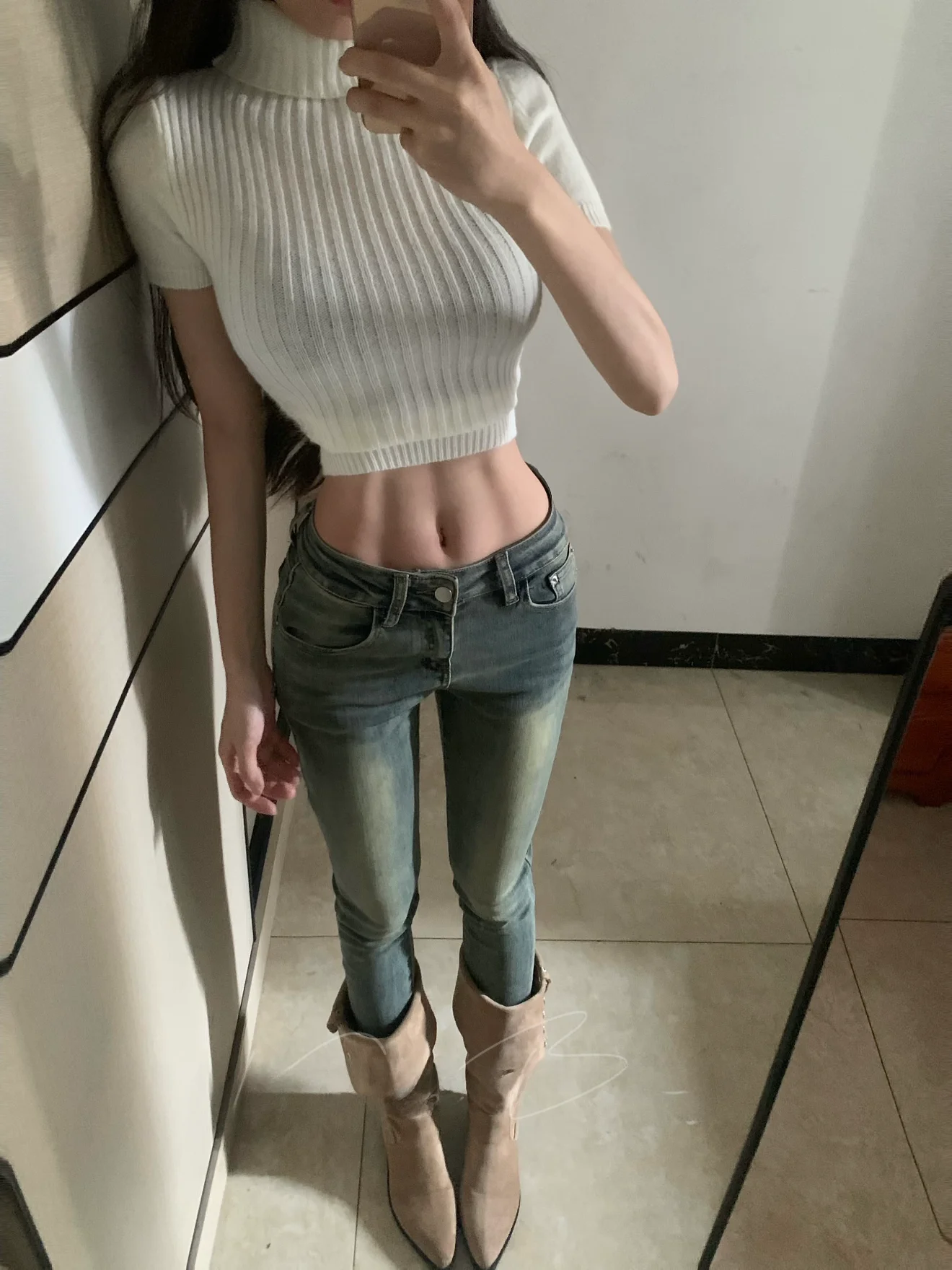 Retro High Waist Skinny Jeans Women's Autumn Winter Washed Denim Pencil Pants Lengthening Legs Effect Butt Lifting Versatile
Retro High Waist Skinny Jeans Women's Autumn Winter Washed Denim Pencil Pants Lengthening Legs Effect Butt Lifting Versatile