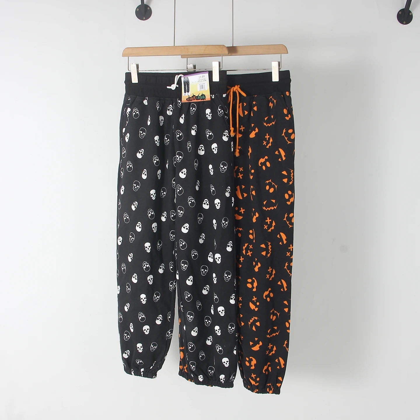 Повседневные спортивные брюки унисекс из хлопка и полиэстера с принтом, свободного кроя, со средней посадкой, длинные, молодежные, модные, летний тренд
Повседневные спортивные брюки унисекс из хлопка и полиэстера с принтом, свободного кроя, со средней посадкой, длинные, молодежные, модные, летний тренд