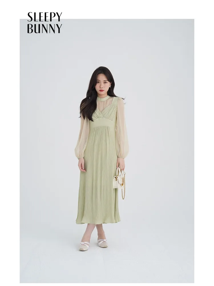 Vintage Textured Dress for Women Lady Sweet Flowing Long A-Line Gown Elegant Soft Drape Slimming Silhouette Fairy Style Dress
Vintage Textured Dress for Women Lady Sweet Flowing Long A-Line Gown Elegant Soft Drape Slimming Silhouette Fairy Style Dress
