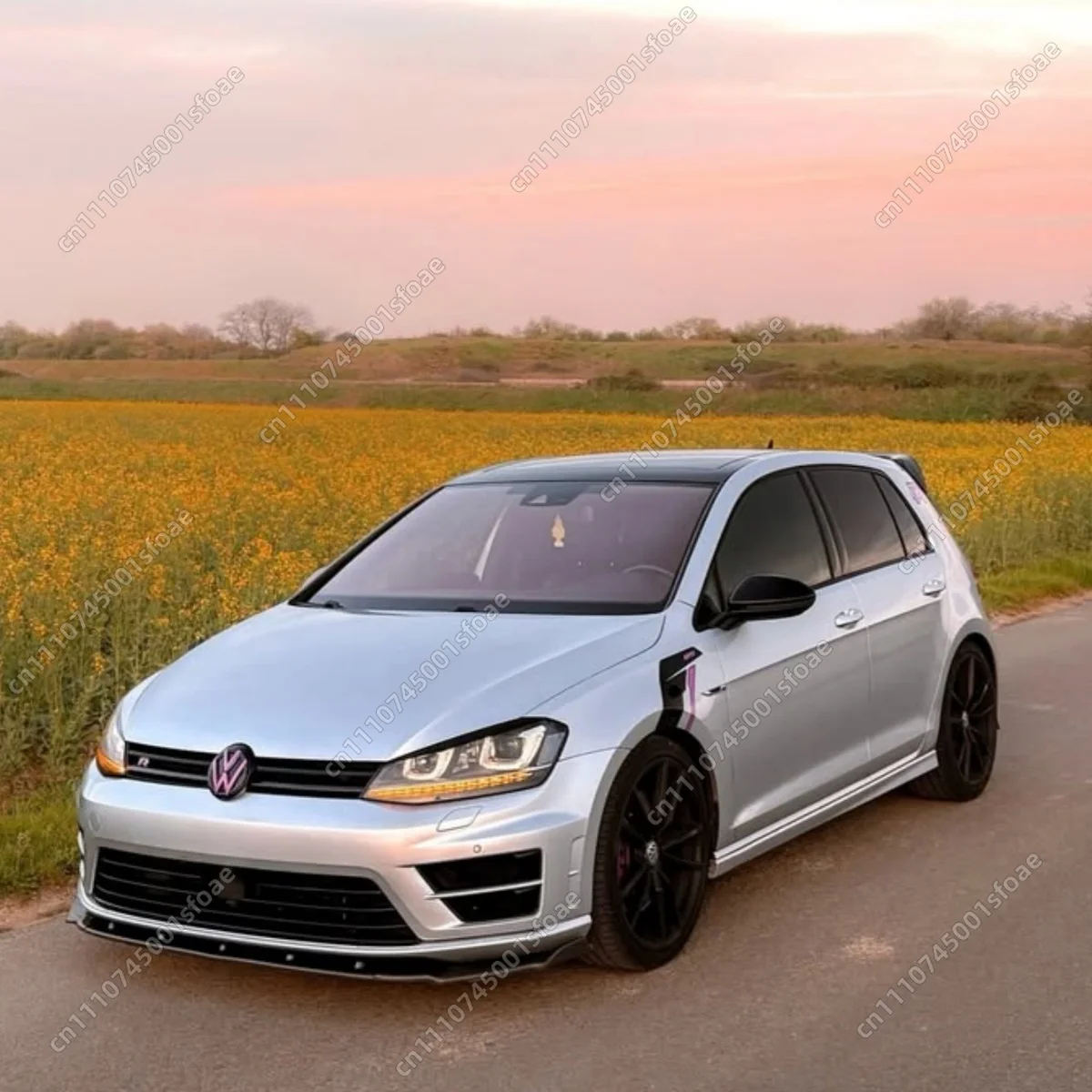 Cover For Volkswagen Golf 7.5 R R-Line 2012-2019 CS-Style Black 3Pcs Front Bumper Splitter Lip Spoiler Diffuser Styling Tuning
Cover For Volkswagen Golf 7.5 R R-Line 2012-2019 CS-Style Black 3Pcs Front Bumper Splitter Lip Spoiler Diffuser Styling Tuning
