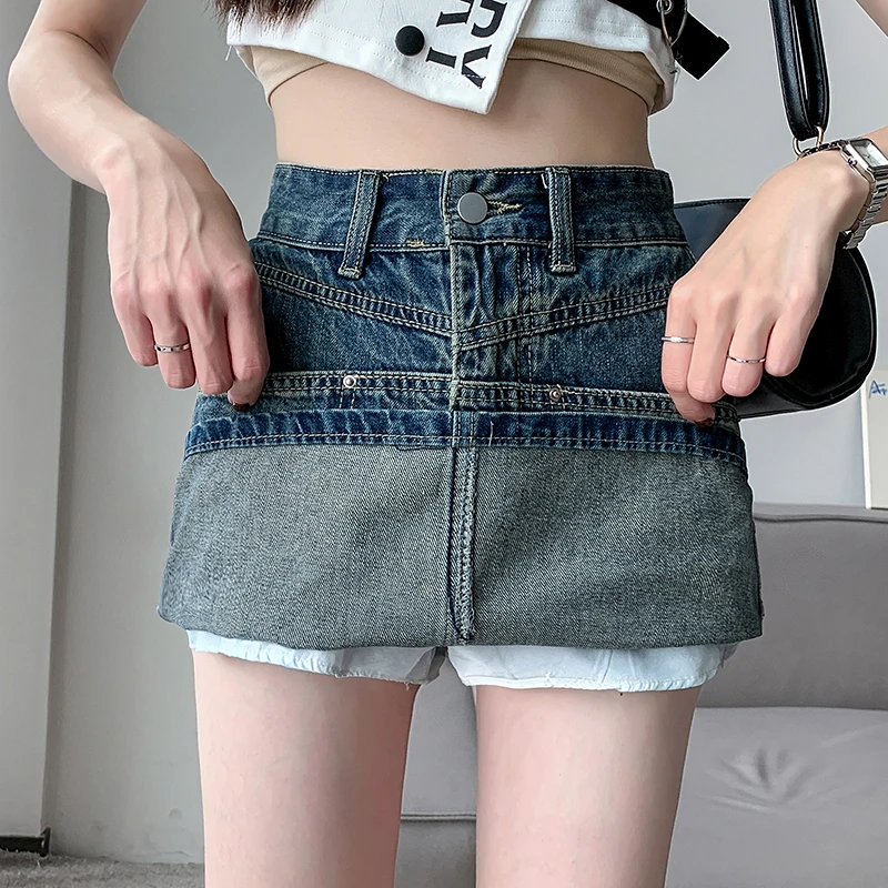 Retro Blue Denim Shorts For Women High Waist Slimming Loose And Wide A-line Design Brand Niche Skirt Pants
Retro Blue Denim Shorts For Women High Waist Slimming Loose And Wide A-line Design Brand Niche Skirt Pants