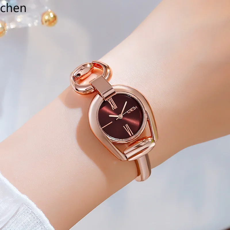 V9 women's bracelet watch - exquisite, trendy, fashionable, student casual, waterproof watch
V9 women's bracelet watch - exquisite, trendy, fashionable, student casual, waterproof watch