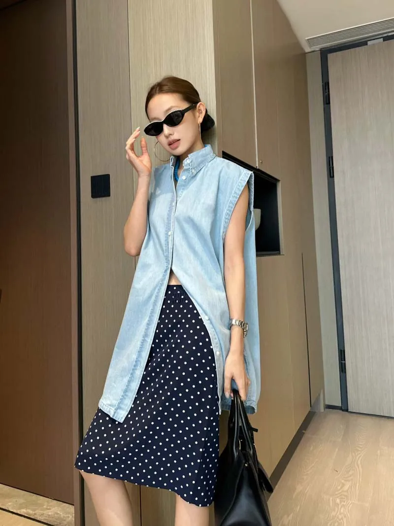 American women's shirt fashionable retro simple exquisite slim fit versatile sleeveless thin light blue shirt handsome
American women's shirt fashionable retro simple exquisite slim fit versatile sleeveless thin light blue shirt handsome