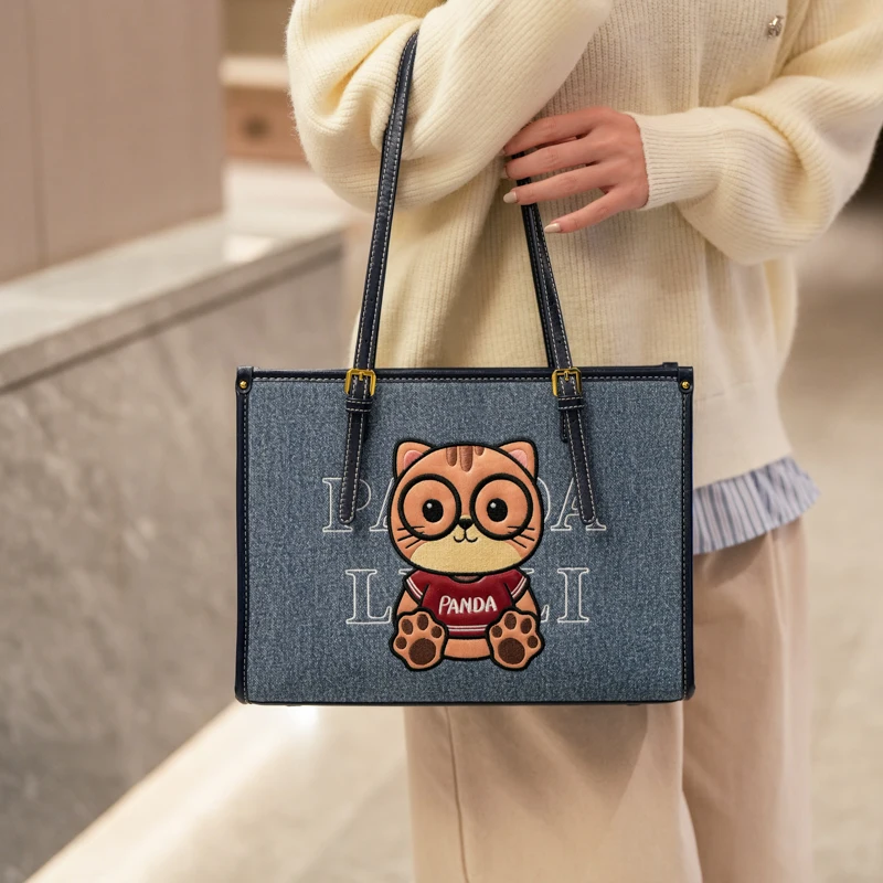 2025 New Fashion Shoulder Bag Commuter Handbag Cartoon Large Capacity Women's Handbag Underarm Bag bags for woman tote bag
2025 New Fashion Shoulder Bag Commuter Handbag Cartoon Large Capacity Women's Handbag Underarm Bag bags for woman tote bag