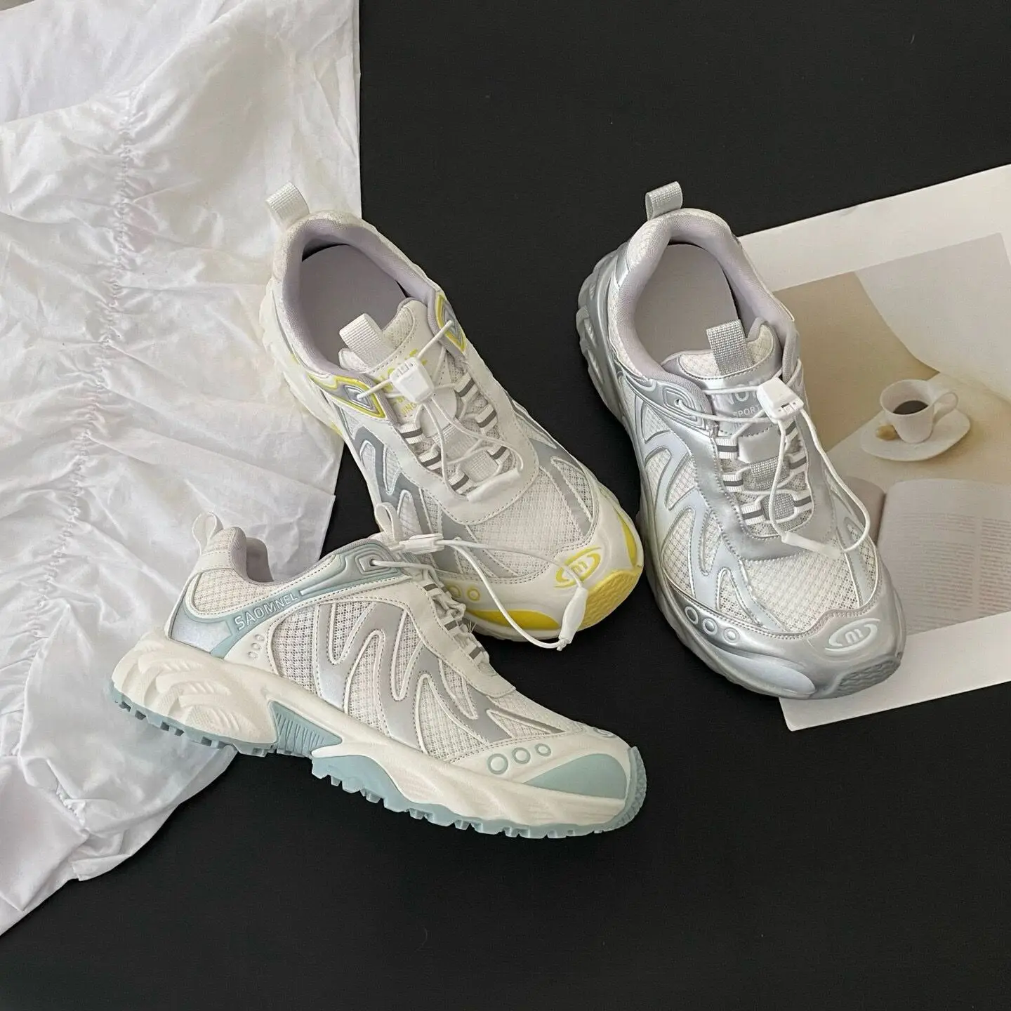 2025 Новые женские дышащие повседневные кроссовки с низким вырезом, дизайнерские женские сетчатые повседневные кроссовки с круглой головкой, женская обувь
2025 Новые женские дышащие повседневные кроссовки с низким вырезом, дизайнерские женские сетчатые повседневные кроссовки с круглой головкой, женская обувь