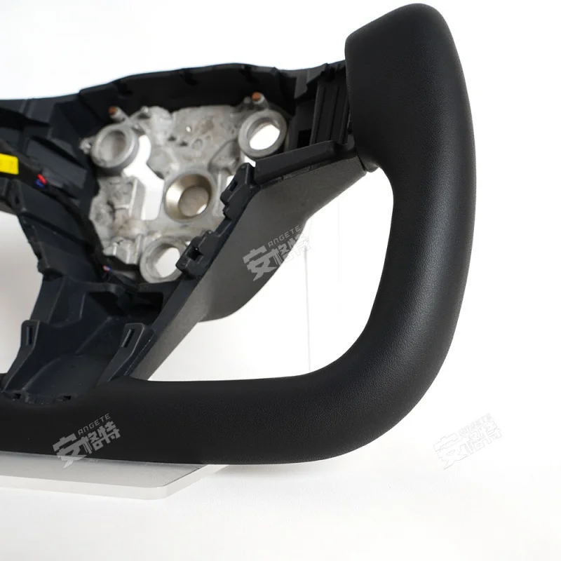 For Tesla Model Y (2021-2024) Full Leather Heated Steering Wheel (Modification Upgrade Part)
For Tesla Model Y (2021-2024) Full Leather Heated Steering Wheel (Modification Upgrade Part)