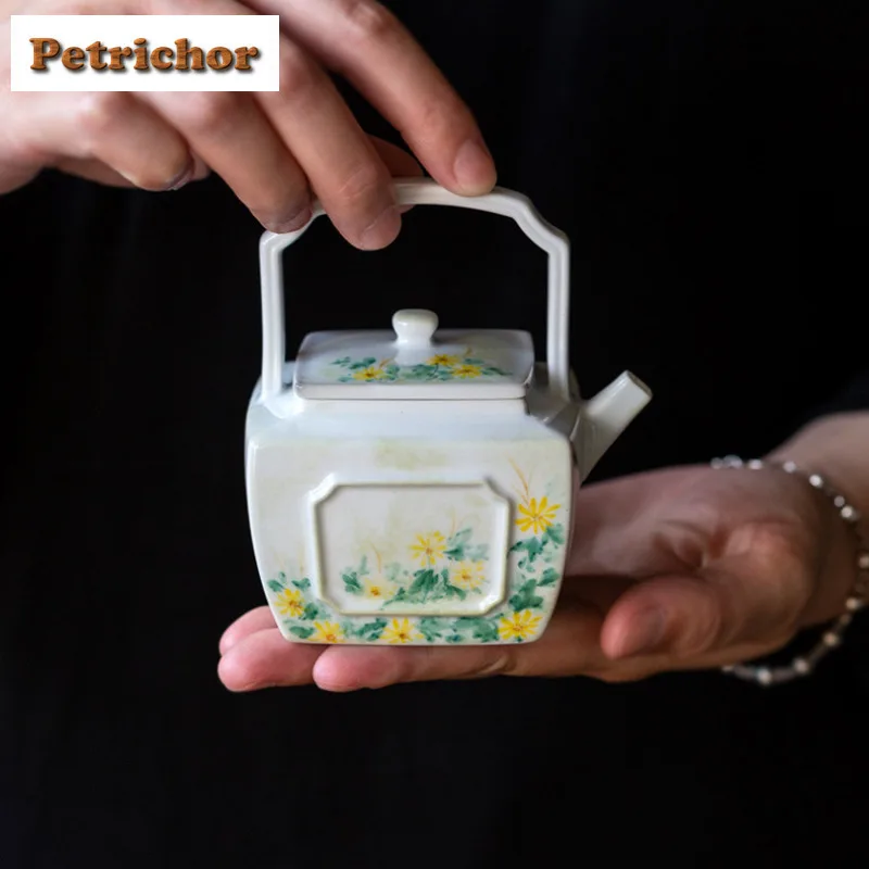 150ml Hand-painted Chrysanthemum Square Lifting Handle Teapot Antique Tea Infuser Pot Tea Soaking Kettle With Ball Hole Teaset
150ml Hand-painted Chrysanthemum Square Lifting Handle Teapot Antique Tea Infuser Pot Tea Soaking Kettle With Ball Hole Teaset