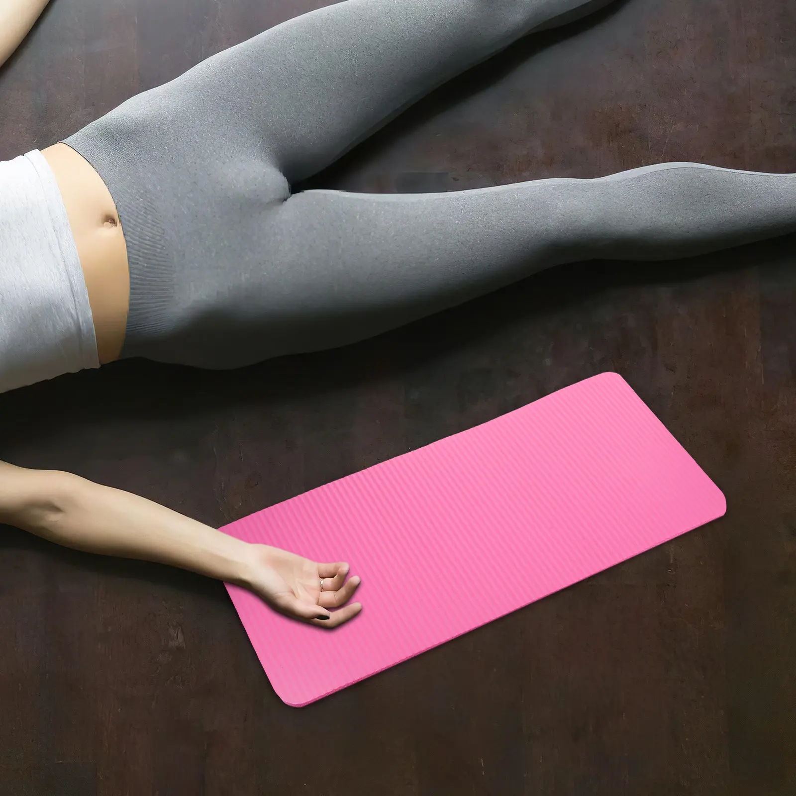 Ab Wheel Mat Beginner Soft Nbr Material Non Slip Knee Pad Elbow Support Yoga Pilates Fitness Workout Mat Pilates Mats
Ab Wheel Mat Beginner Soft Nbr Material Non Slip Knee Pad Elbow Support Yoga Pilates Fitness Workout Mat Pilates Mats